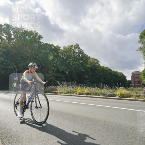 14.09.2025 - Stadtparktriathlon Michael Burmester http://msf.ph/oto/8896456 14.09.2025 14:24:55 Radfahren 1700, 1706, 1730, 1738, 1752, 1760, 1763, 1772 meine-sportfotos.de