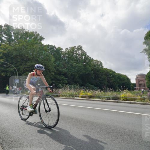 14.09.2025 - Stadtparktriathlon Michael Burmester http://msf.ph/oto/8896478 14.09.2025 14:25:25 Radfahren 1693, 1702, 1707, 1711, 1717, 1729, 1731, 1741, 1759, 1766, 1769, 1771, 1780, 1789, 1864 meine-sportfotos.de