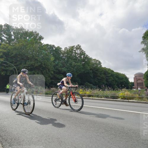 14.09.2025 - Stadtparktriathlon Michael Burmester http://msf.ph/oto/8896480 14.09.2025 14:25:27 Radfahren 1693, 1702, 1707, 1711, 1717, 1723, 1725, 1729, 1739, 1741, 1759, 1766, 1769, 1771, 1780, 1789, 1864 meine-sportfotos.de