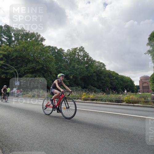 14.09.2025 - Stadtparktriathlon Michael Burmester http://msf.ph/oto/8896504 14.09.2025 14:26:01 Radfahren 1701, 1720, 1740, 1743, 1765, 1770, 1778, 1786, 1791 meine-sportfotos.de
