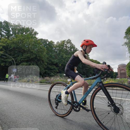 14.09.2025 - Stadtparktriathlon Michael Burmester http://msf.ph/oto/8896507 14.09.2025 14:26:03 Radfahren 1694, 1701, 1720, 1740, 1743, 1761, 1765, 1770, 1778, 1781, 1786, 1791 meine-sportfotos.de
