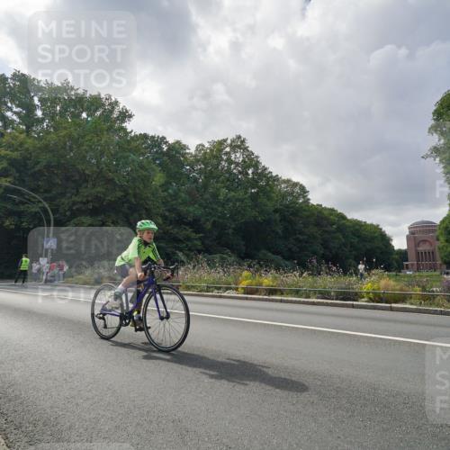 14.09.2025 - Stadtparktriathlon Michael Burmester http://msf.ph/oto/8896517 14.09.2025 14:26:17 Radfahren 1694, 1696, 1698, 1699, 1722, 1727, 1744, 1747, 1754, 1768, 1781, 1865 meine-sportfotos.de