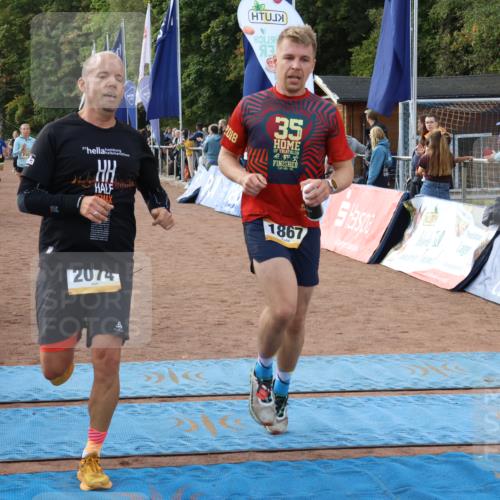 14.09.2025 - Airport Race Strokosch-Dieckow http://msf.ph/oto/8896595 14.09.2025 12:19:03 Ziel 98, 411, 1537, 1867, 1939, 2074, 2108, 5182, 5441 meine-sportfotos.de