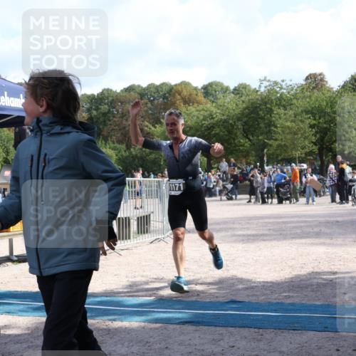 14.09.2025 - Stadtparktriathlon Strokosch-Dieckow http://msf.ph/oto/8896671 14.09.2025 12:59:38 Ziel 1137, 1144, 1171 meine-sportfotos.de