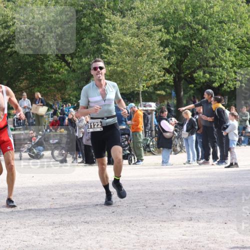 14.09.2025 - Stadtparktriathlon Strokosch-Dieckow http://msf.ph/oto/8896674 14.09.2025 13:00:18 Ziel 1122, 1170 meine-sportfotos.de