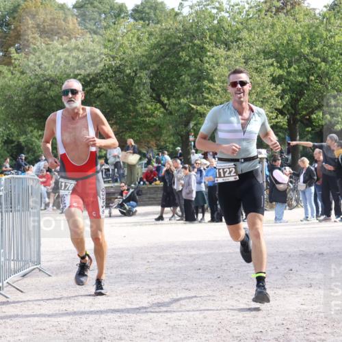 14.09.2025 - Stadtparktriathlon Strokosch-Dieckow http://msf.ph/oto/8896676 14.09.2025 13:00:19 Ziel 1122, 1170 meine-sportfotos.de