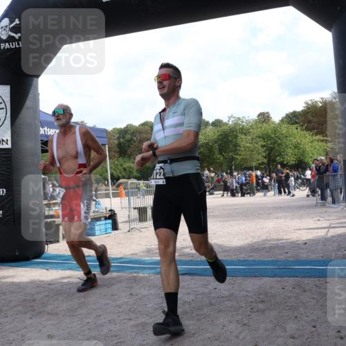 14.09.2025 - Stadtparktriathlon Strokosch-Dieckow http://msf.ph/oto/8896681 14.09.2025 13:00:21 Ziel 1122, 1170 meine-sportfotos.de