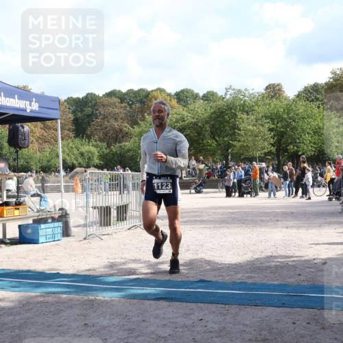 14.09.2025 - Stadtparktriathlon Strokosch-Dieckow http://msf.ph/oto/8896688 14.09.2025 13:00:41 Ziel 1123 meine-sportfotos.de