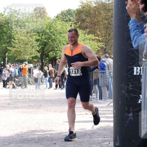 14.09.2025 - Stadtparktriathlon Strokosch-Dieckow http://msf.ph/oto/8896703 14.09.2025 13:01:11 Ziel 1184, 1213 meine-sportfotos.de
