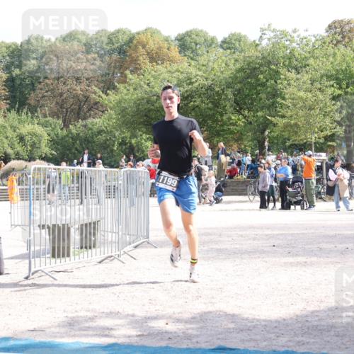 14.09.2025 - Stadtparktriathlon Strokosch-Dieckow http://msf.ph/oto/8896714 14.09.2025 13:01:20 Ziel 1184, 1199 meine-sportfotos.de
