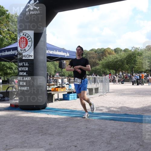 14.09.2025 - Stadtparktriathlon Strokosch-Dieckow http://msf.ph/oto/8896719 14.09.2025 13:01:21 Ziel 1184, 1199 meine-sportfotos.de