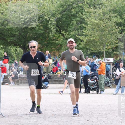 14.09.2025 - Stadtparktriathlon Strokosch-Dieckow http://msf.ph/oto/8896720 14.09.2025 13:01:49 Ziel 1057 meine-sportfotos.de