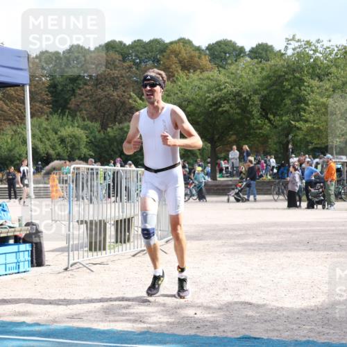 14.09.2025 - Stadtparktriathlon Strokosch-Dieckow http://msf.ph/oto/8896753 14.09.2025 13:03:28 Ziel 1158, 1219 meine-sportfotos.de