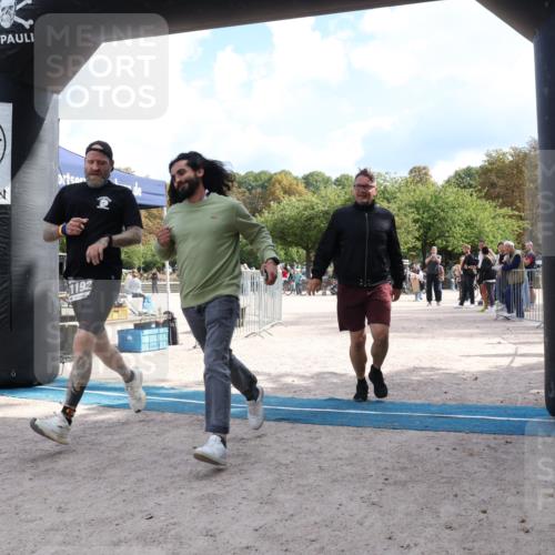 14.09.2025 - Stadtparktriathlon Strokosch-Dieckow http://msf.ph/oto/8896766 14.09.2025 13:03:49 Ziel 1192 meine-sportfotos.de