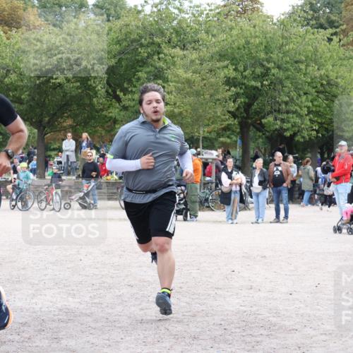 14.09.2025 - Stadtparktriathlon Strokosch-Dieckow http://msf.ph/oto/8896785 14.09.2025 13:05:07 Ziel 1085, 1146 meine-sportfotos.de