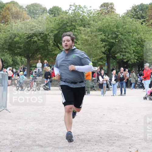 14.09.2025 - Stadtparktriathlon Strokosch-Dieckow http://msf.ph/oto/8896786 14.09.2025 13:05:08 Ziel 1085, 1146 meine-sportfotos.de