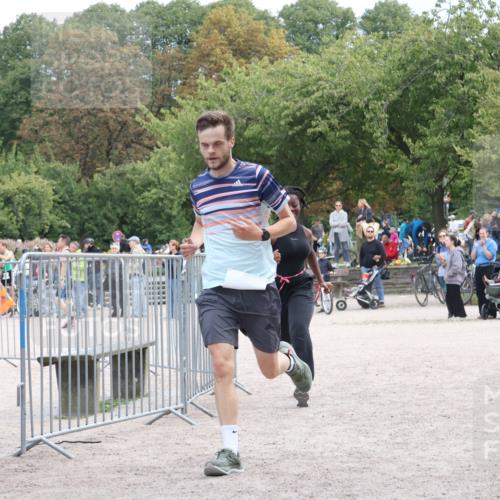 14.09.2025 - Stadtparktriathlon Strokosch-Dieckow http://msf.ph/oto/8896793 14.09.2025 13:05:34 Ziel 924, 1151 meine-sportfotos.de