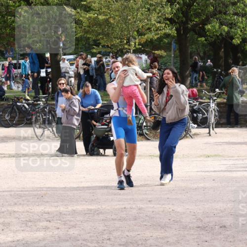 14.09.2025 - Stadtparktriathlon Strokosch-Dieckow http://msf.ph/oto/8896804 14.09.2025 13:06:56 Ziel 1182 meine-sportfotos.de