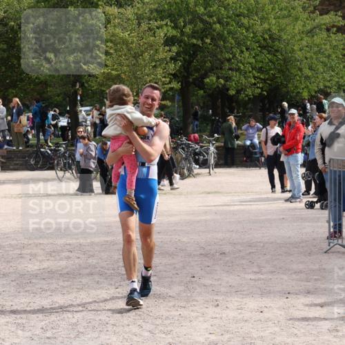 14.09.2025 - Stadtparktriathlon Strokosch-Dieckow http://msf.ph/oto/8896808 14.09.2025 13:07:00 Ziel 1182 meine-sportfotos.de