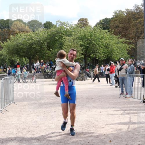 14.09.2025 - Stadtparktriathlon Strokosch-Dieckow http://msf.ph/oto/8896810 14.09.2025 13:07:01 Ziel 1182 meine-sportfotos.de