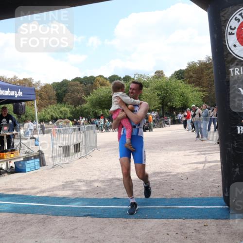 14.09.2025 - Stadtparktriathlon Strokosch-Dieckow http://msf.ph/oto/8896813 14.09.2025 13:07:02 Ziel 1182 meine-sportfotos.de