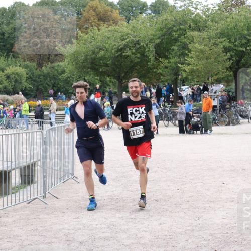 14.09.2025 - Stadtparktriathlon Strokosch-Dieckow http://msf.ph/oto/8896825 14.09.2025 13:08:34 Ziel 1150, 1187 meine-sportfotos.de