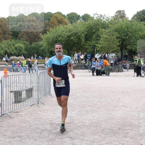 14.09.2025 - Stadtparktriathlon Strokosch-Dieckow http://msf.ph/oto/8896836 14.09.2025 13:08:54 Ziel 1167 meine-sportfotos.de