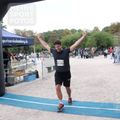 14.09.2025 - Stadtparktriathlon Strokosch-Dieckow http://msf.ph/oto/8896847 14.09.2025 13:09:25 Ziel 1079 meine-sportfotos.de