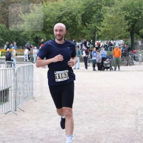 14.09.2025 - Stadtparktriathlon Strokosch-Dieckow http://msf.ph/oto/8896850 14.09.2025 13:09:37 Ziel 1163 meine-sportfotos.de