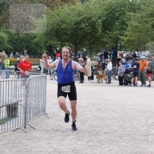 14.09.2025 - Stadtparktriathlon Strokosch-Dieckow http://msf.ph/oto/8896854 14.09.2025 13:10:03 Ziel 1153, 1193 meine-sportfotos.de