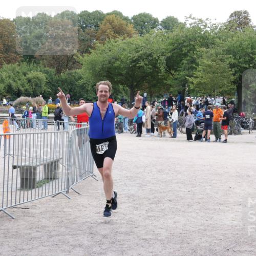 14.09.2025 - Stadtparktriathlon Strokosch-Dieckow http://msf.ph/oto/8896856 14.09.2025 13:10:04 Ziel 1081, 1153, 1193 meine-sportfotos.de