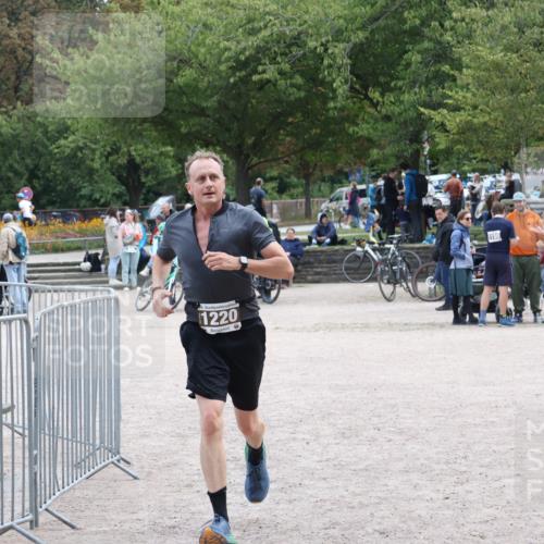 14.09.2025 - Stadtparktriathlon Strokosch-Dieckow http://msf.ph/oto/8896879 14.09.2025 13:10:31 Ziel 1220 meine-sportfotos.de