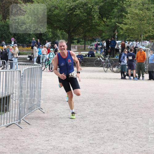 14.09.2025 - Stadtparktriathlon Strokosch-Dieckow http://msf.ph/oto/8896884 14.09.2025 13:11:02 Ziel 1124, 1141 meine-sportfotos.de