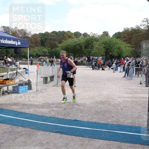 14.09.2025 - Stadtparktriathlon Strokosch-Dieckow http://msf.ph/oto/8896889 14.09.2025 13:11:03 Ziel 1124, 1141 meine-sportfotos.de