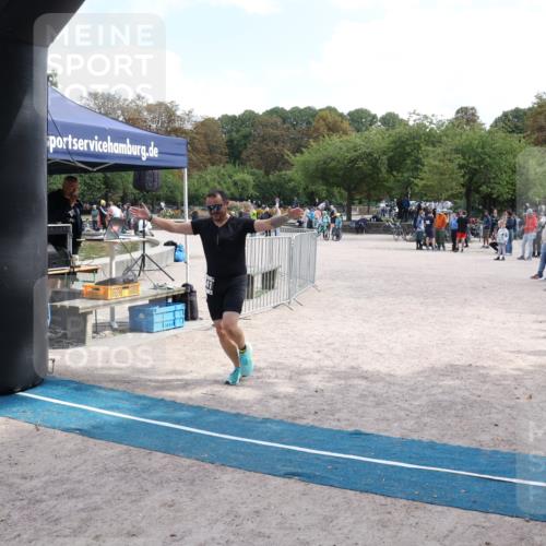 14.09.2025 - Stadtparktriathlon Strokosch-Dieckow http://msf.ph/oto/8896893 14.09.2025 13:11:04 Ziel 1124, 1141 meine-sportfotos.de