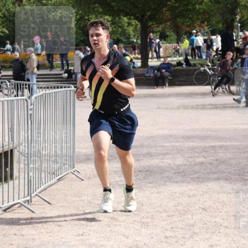 14.09.2025 - Stadtparktriathlon Strokosch-Dieckow http://msf.ph/oto/8896896 14.09.2025 13:11:23 Ziel 1149, 1156 meine-sportfotos.de