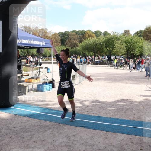 14.09.2025 - Stadtparktriathlon Strokosch-Dieckow http://msf.ph/oto/8896910 14.09.2025 13:12:32 Ziel 1292 meine-sportfotos.de