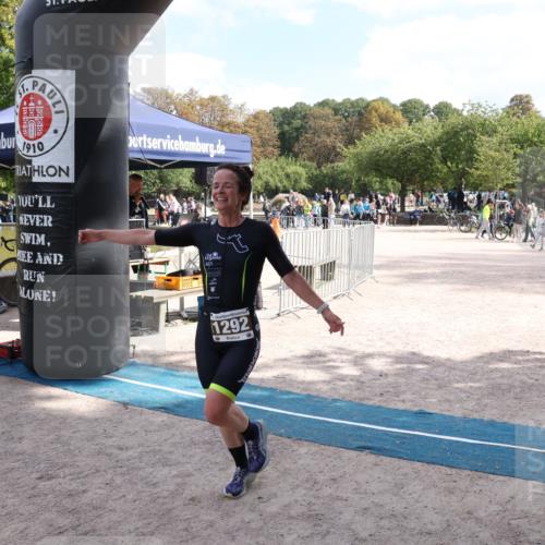 14.09.2025 - Stadtparktriathlon Strokosch-Dieckow http://msf.ph/oto/8896912 14.09.2025 13:12:32 Ziel 1292 meine-sportfotos.de