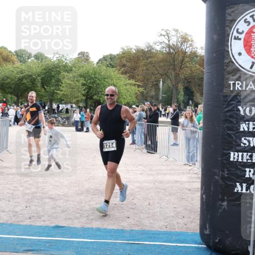 14.09.2025 - Stadtparktriathlon Strokosch-Dieckow http://msf.ph/oto/8896926 14.09.2025 13:13:34 Ziel 1152, 1210, 1214 meine-sportfotos.de