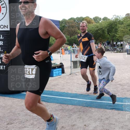 14.09.2025 - Stadtparktriathlon Strokosch-Dieckow http://msf.ph/oto/8896932 14.09.2025 13:13:36 Ziel 1152, 1210, 1214 meine-sportfotos.de