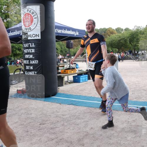14.09.2025 - Stadtparktriathlon Strokosch-Dieckow http://msf.ph/oto/8896933 14.09.2025 13:13:36 Ziel 1152, 1210, 1214 meine-sportfotos.de