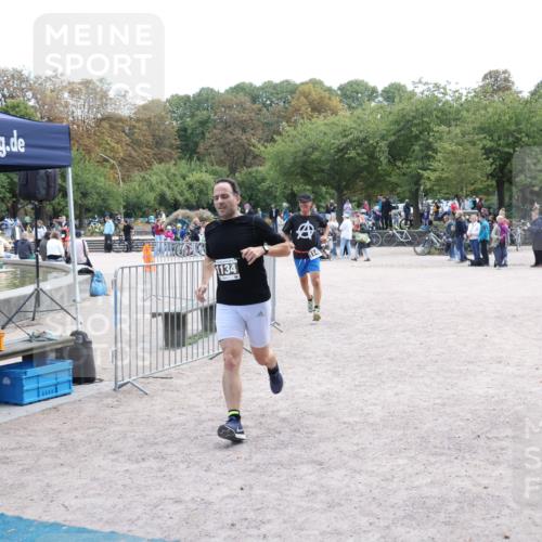 14.09.2025 - Stadtparktriathlon Strokosch-Dieckow http://msf.ph/oto/8896952 14.09.2025 13:17:43 Ziel 1134, 1142 meine-sportfotos.de