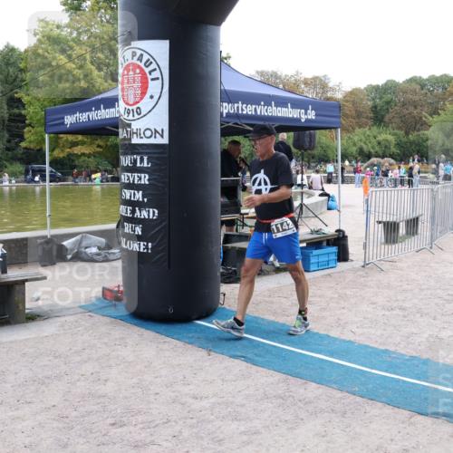 14.09.2025 - Stadtparktriathlon Strokosch-Dieckow http://msf.ph/oto/8896959 14.09.2025 13:17:46 Ziel 1134, 1142 meine-sportfotos.de