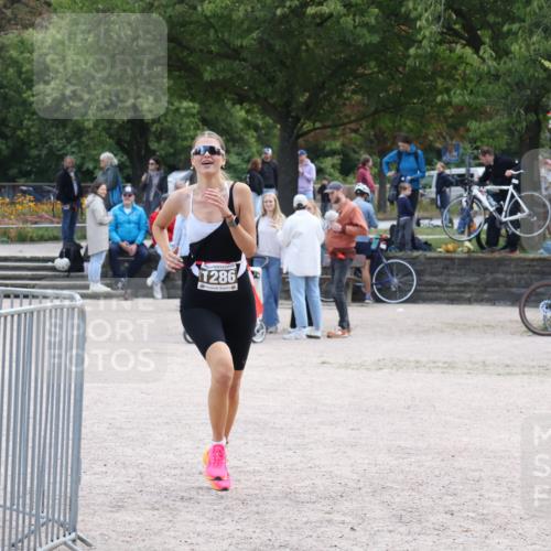 14.09.2025 - Stadtparktriathlon Strokosch-Dieckow http://msf.ph/oto/8896960 14.09.2025 13:17:56 Ziel 1286 meine-sportfotos.de