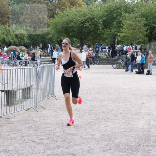 14.09.2025 - Stadtparktriathlon Strokosch-Dieckow http://msf.ph/oto/8896963 14.09.2025 13:17:57 Ziel 1286 meine-sportfotos.de