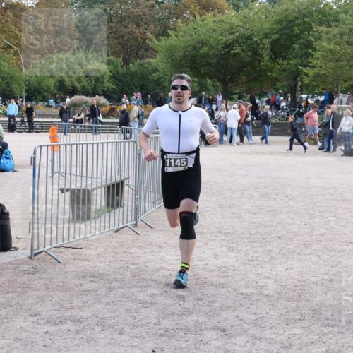 14.09.2025 - Stadtparktriathlon Strokosch-Dieckow http://msf.ph/oto/8896983 14.09.2025 13:18:37 Ziel 1145 meine-sportfotos.de