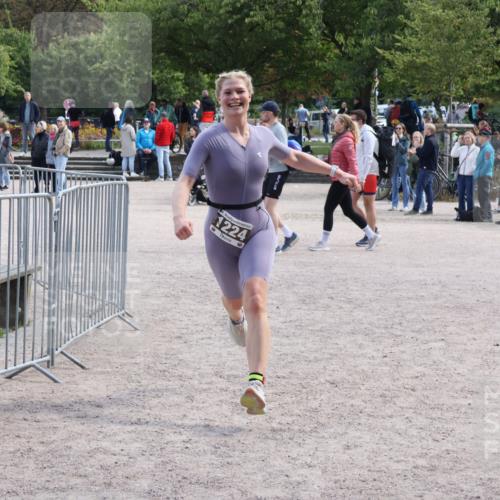 14.09.2025 - Stadtparktriathlon Strokosch-Dieckow http://msf.ph/oto/8896990 14.09.2025 13:19:04 Ziel 1224 meine-sportfotos.de