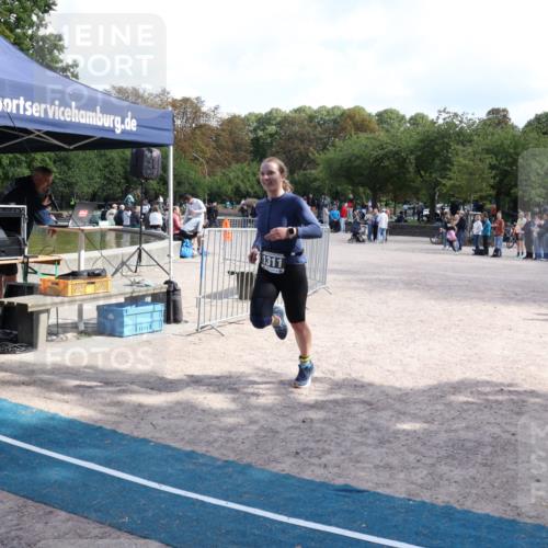 14.09.2025 - Stadtparktriathlon Strokosch-Dieckow http://msf.ph/oto/8897002 14.09.2025 13:19:18 Ziel 1311 meine-sportfotos.de