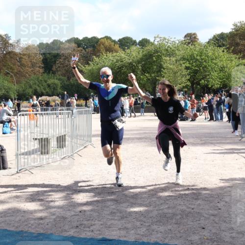 14.09.2025 - Stadtparktriathlon Strokosch-Dieckow http://msf.ph/oto/8897018 14.09.2025 13:19:39 Ziel 1204, 1301 meine-sportfotos.de