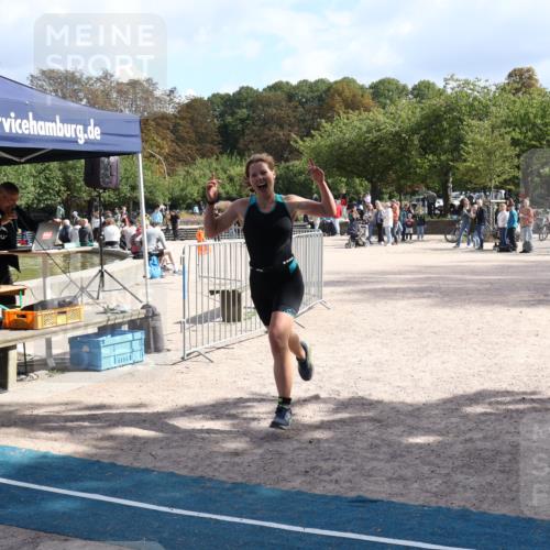 14.09.2025 - Stadtparktriathlon Strokosch-Dieckow http://msf.ph/oto/8897023 14.09.2025 13:19:43 Ziel 1204, 1301 meine-sportfotos.de